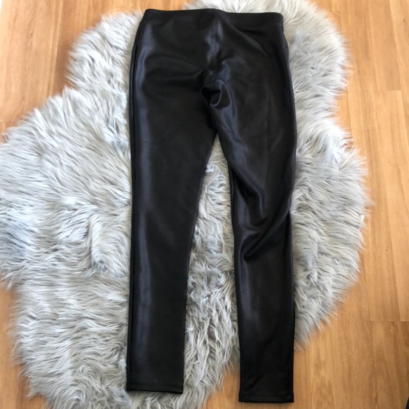 Express faux leather leggings - Picture 5 of 8